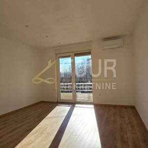 Rijeka, Vojak, 97m2, 3skl, balkon