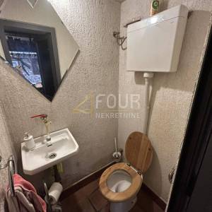 Rijeka, Zamet, 230m2, samostojeća kuća, konoba, garaža