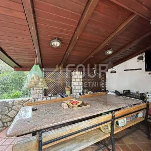 Rijeka, Zamet, 230m2, samostojeća kuća, konoba, garaža