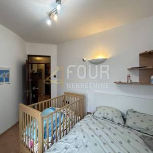 Rijeka, Zamet, 230m2, samostojeća kuća, konoba, garaža