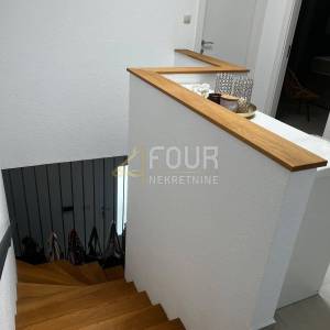 Rijeka, Zamet, 240m2, samostojeća kuća, garaža, okućnica