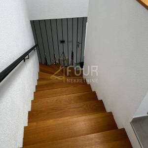 Rijeka, Zamet, 240m2, samostojeća kuća, garaža, okućnica
