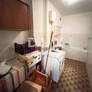 RIJEKA, ZAMET - 2skl stan s balkonom na fantastičnoj lokaciji, parking, nova fasada