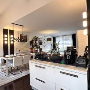 Rijeka, Zamet, 91.75m2, 2s+db, kvalitetan stan!
