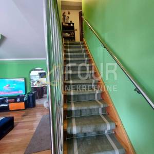 Rijeka, Zamet, dvoetažni 4s+db, balkon, pogled