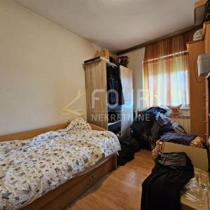 Rijeka, Zamet, samostojeća kuća, 2 stana, konoba, okućnica