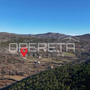 Roh-bau kuća s bazenom i wellness zonom u srcu prirode, nadomak Splita, 220 m2
