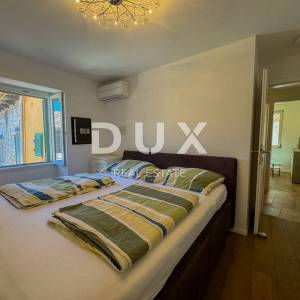 ROVINJ, CENTAR – vrhunsko uređeni objekt u srcu Rovinja s krovnom terasom, pogled, jacuzzi