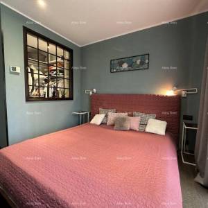 Rovinj, Prodaje se  stan 120 m² u kući, 100 m od mora