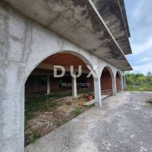 RTINA, ZADAR - Roh-bau kuća, prvi red do mora