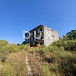 RTINA, ZADAR - Roh-bau kuća, prvi red do mora