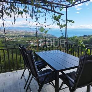 Rukavac, 72.42m2, 2s+db, velika terasa, spektakularan pogled 
