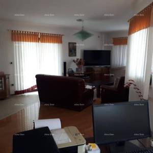 Samostojeća kuća , blizina mjesta Banjole.