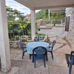 Samostojeća kuća s pogledom na more – Mošćenička Draga