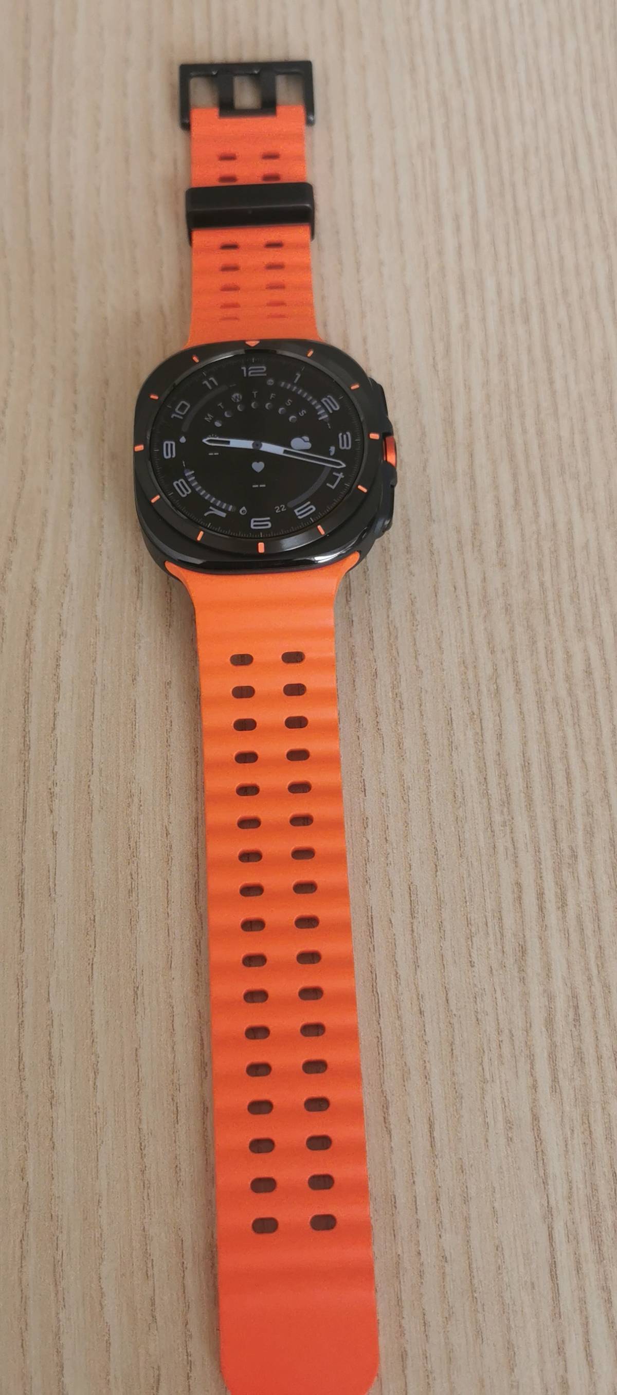 Samsung Galaxy Watch Ultra Dark Gray Titan - SAT NOVO NEKORIŠTENO 390€