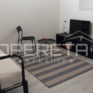 Šarmantna garsonjera s terasom na Korčuli