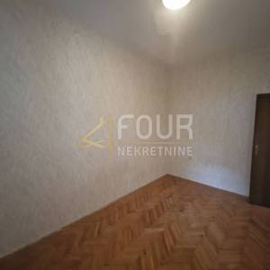 Saršoni, samostojeća kuća 270m2, terase
