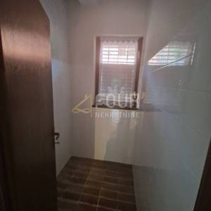 Saršoni, samostojeća kuća 270m2, terase