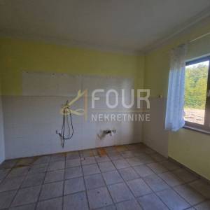 Saršoni, samostojeća kuća 270m2, terase