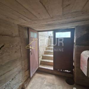 Saršoni, samostojeća kuća 270m2, terase
