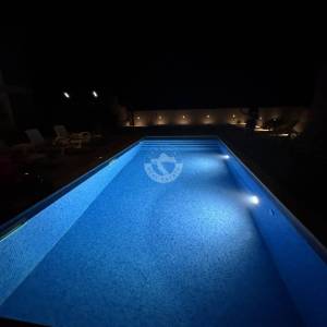 Seline, kuća sa bazenom, 4 apartmana u mirnom okruženju