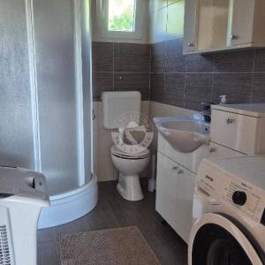 Seline, kuća sa bazenom, 4 apartmana u mirnom okruženju
