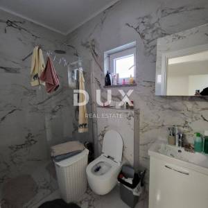 SELINE, ZADAR - TOP PRILIKA! Novoizgrađena kuća s 3 velika stana