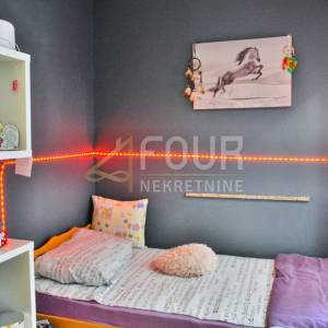 Senj, 61.59m2, 2s+db, namješten stan s pogledom na more