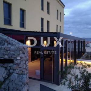 SENJ - Hotel 4* na obali!