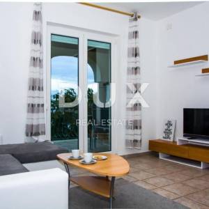SENJ, SVETI JURAJ - Apartmanska kuća s pogledom na more