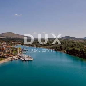 ŠIBENIK, BILICE - Građevinsko zemljište s pogledom na more - 520 m2 (A)