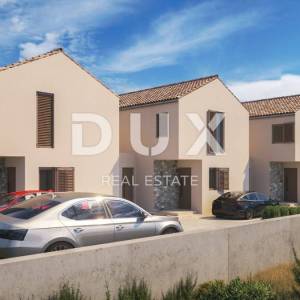 ŠIBENIK, BRODARICA - Predivna triplex kuća s dvorištem na mirnoj lokaciji S2