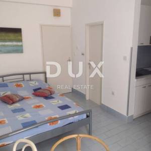 ŠIBENIK, BRODARICA - Tri stana u prizemlju