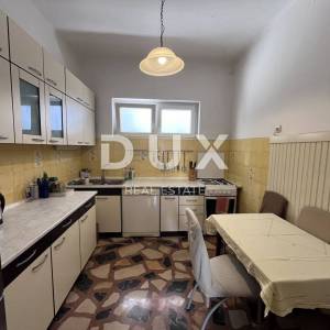 ŠIBENIK, CRNICA - prizemnica s velikim potencijalom 