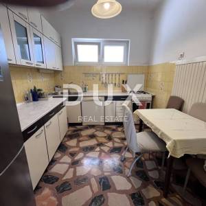 ŠIBENIK, CRNICA - prizemnica s velikim potencijalom 