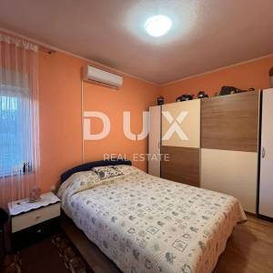 ŠIBENIK, DRNIŠ - Kuća s velikom okućnicom na osami