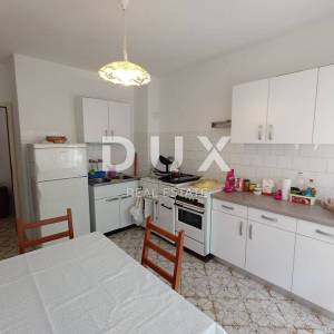 ŠIBENIK, GREBAŠTICA - Apartmanska kuća s pogledom na more