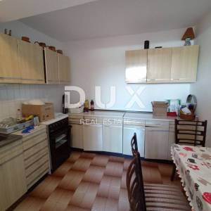 ŠIBENIK, GREBAŠTICA - Apartmanska kuća s pogledom na more