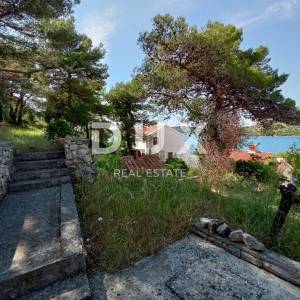 ŠIBENIK, GREBAŠTICA - Apartmanska kuća s pogledom na more