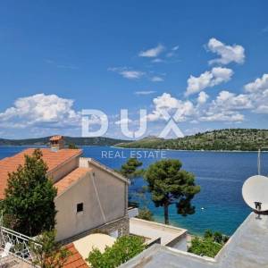 ŠIBENIK, GREBAŠTICA - Apartmanska kuća s pogledom na more