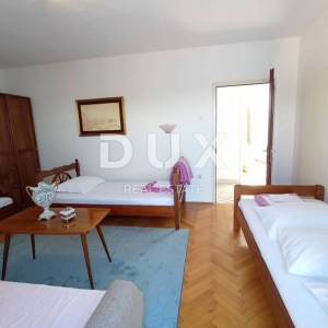 ŠIBENIK, GREBAŠTICA - Apartmanska kuća s pogledom na more