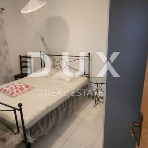 ŠIBENIK, PIROVAC - kuća sa dva velika stana