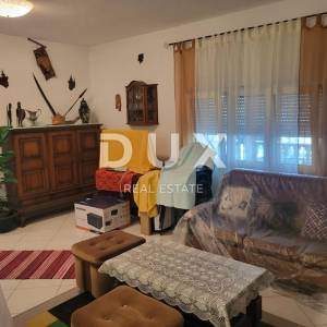 ŠIBENIK, PIROVAC - kuća sa dva velika stana