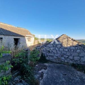 ŠIBENIK, ROGOZNICA - kamena kuća sa predivnim pogledom