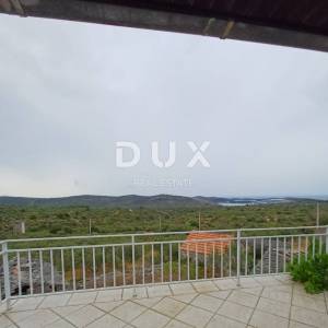 ŠIBENIK, ROGOZNICA - kamena kuća sa predivnim pogledom