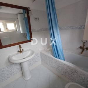 ŠIBENIK, ROGOZNICA - kamena kuća sa predivnim pogledom