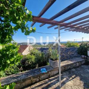 ŠIBENIK, ROGOZNICA - kamena kuća sa predivnim pogledom