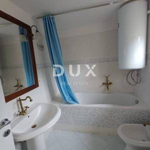 ŠIBENIK, ROGOZNICA - kamena kuća sa predivnim pogledom