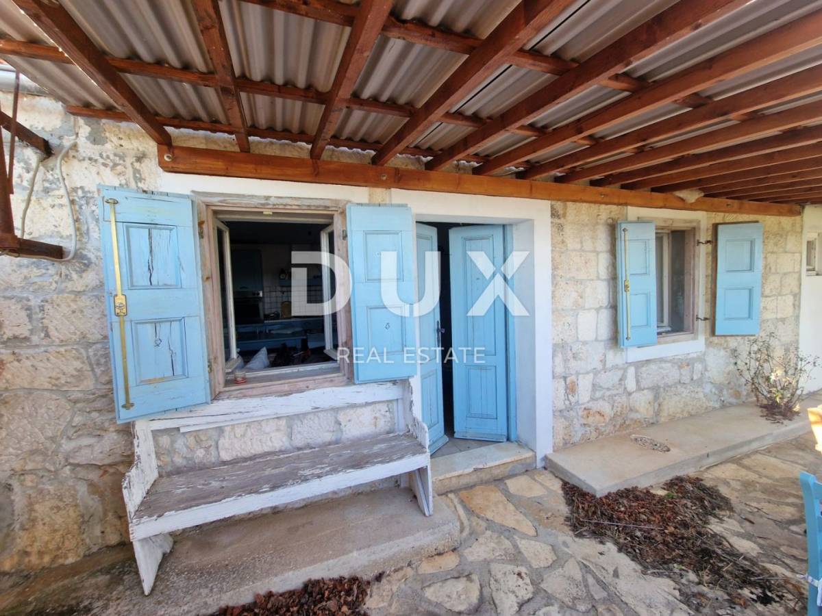 ŠIBENIK, ROGOZNICA - kamena kuća sa predivnim pogledom