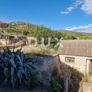 ŠIBENIK, ROGOZNICA - kamena kuća sa predivnim pogledom